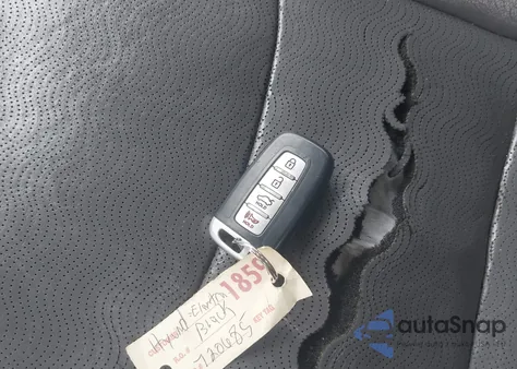 2013 Hyundai Elantra Limited from USA, damaged, VIN KMHDH4AEXDU720685